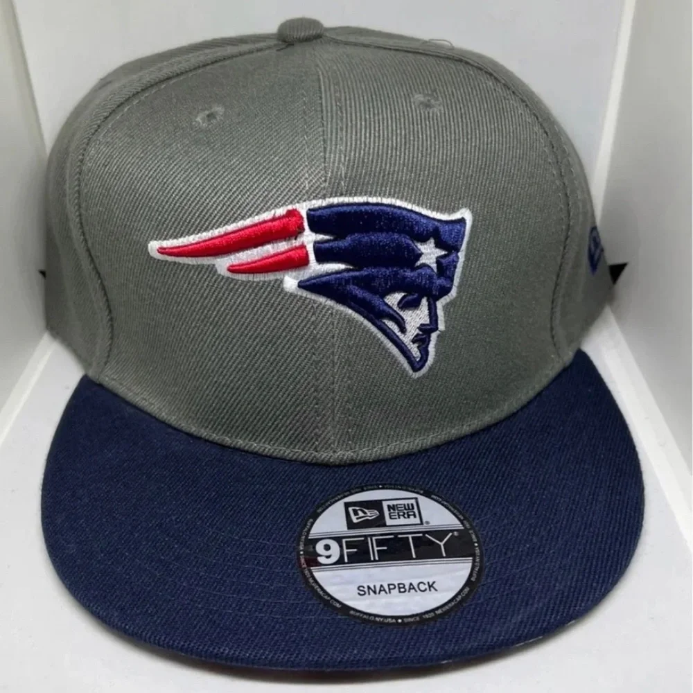 Hat - Picture 1 of 3